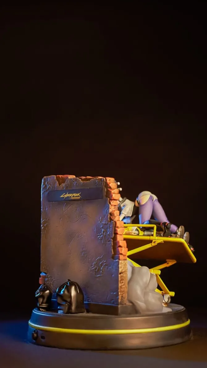 Cyberpunk: Edgerunners - Lucy & David Runaway Statue: Neamedia Icons