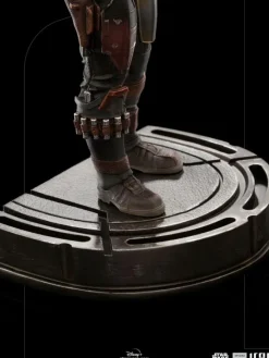 Star Wars The Mandalorian - Mandalorian & Grogu Statue / Art Scale: Iron Studios