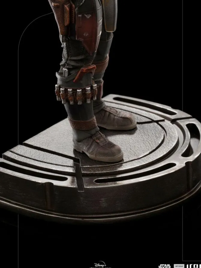 Star Wars The Mandalorian - Mandalorian & Grogu Statue / Art Scale: Iron Studios