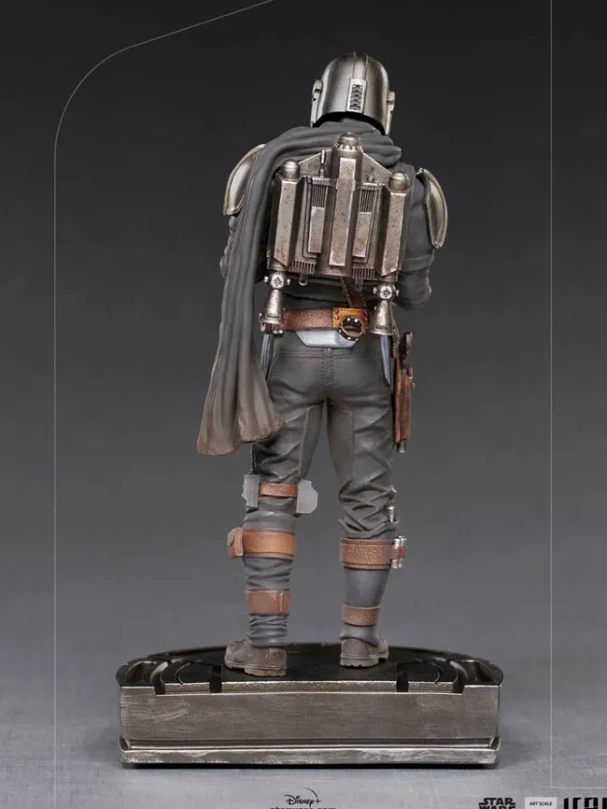 Star Wars The Mandalorian - Mandalorian & Grogu Statue / Art Scale: Iron Studios