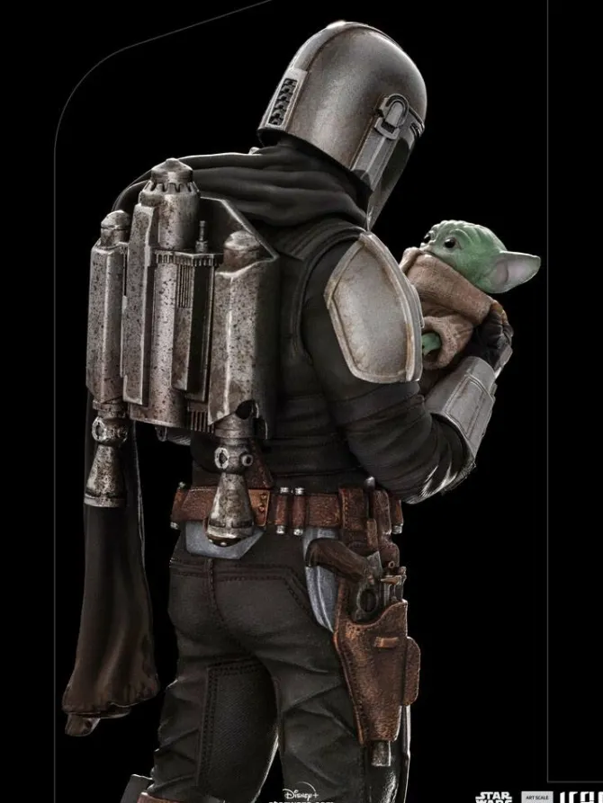 Star Wars The Mandalorian - Mandalorian & Grogu Statue / Art Scale: Iron Studios