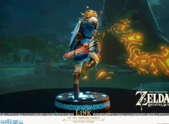 The Legend of Zelda Breath of the Wild - Link Statue / Collector's Edition: First 4 Figures