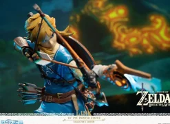 The Legend of Zelda Breath of the Wild - Link Statue / Collector's Edition: First 4 Figures