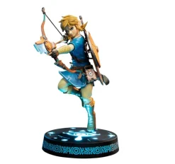 The Legend of Zelda Breath of the Wild - Link Statue / Collector's Edition: First 4 Figures