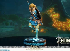 The Legend of Zelda Breath of the Wild - Link Statue / Collector's Edition: First 4 Figures