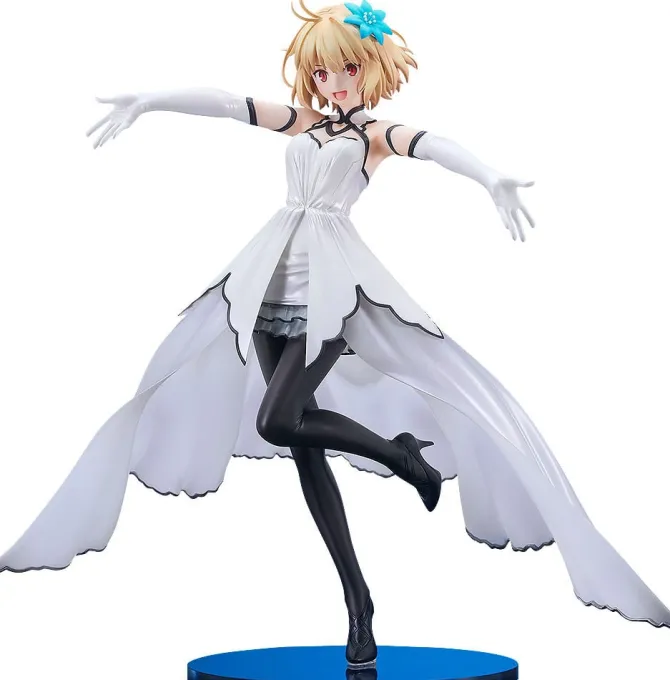 Tsukihime - A Piece of Blue Glass Moon - Arcueid Brunestud Dresscode: Clad in Glaciers Statue: Good