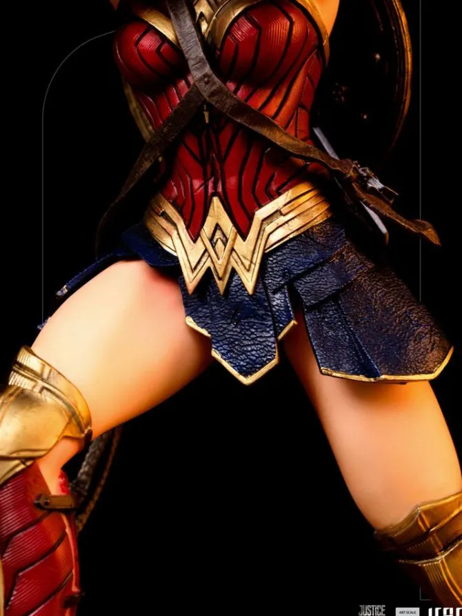 Zack Snyder's Justice League - Wonder Woman Statue / Art Scale: Iron Studios