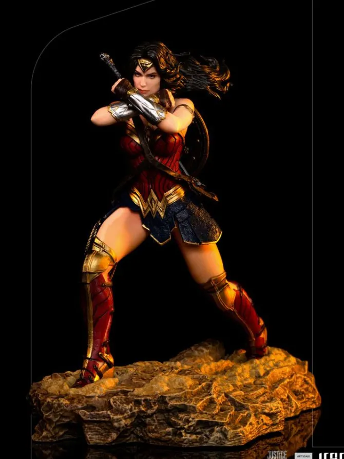 Zack Snyder's Justice League - Wonder Woman Statue / Art Scale: Iron Studios